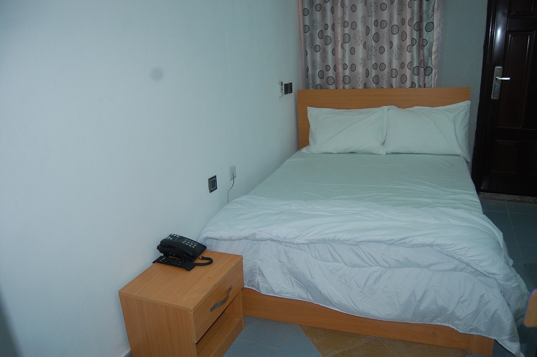 Mood Side Room